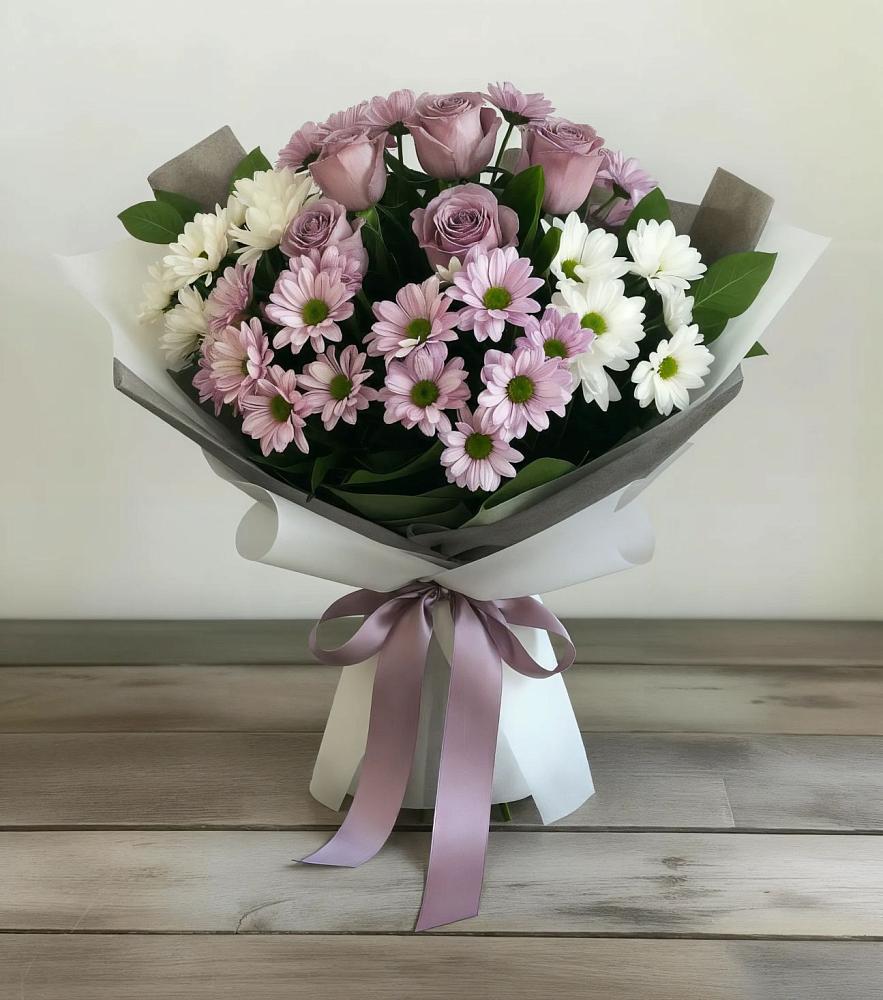 Букет цветов из: Хризантемы и Розы в Красном Логе