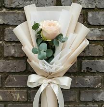 Букет цветов из:  Розы в Красном Логе