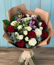Букет цветов из:  Розы и Альстромерии #REPLACE_PRED# Красном Логе