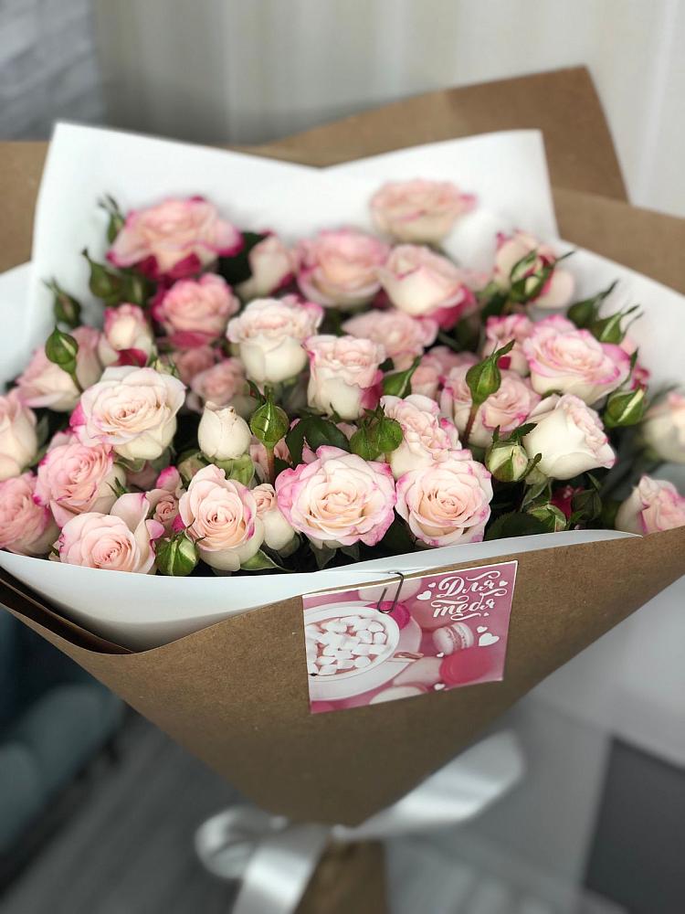 Букет цветов из: Розы в Красном Логе