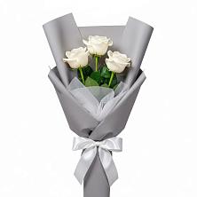 Букет 3 белые розы в Красном Логе