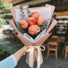 Букет цветов из:  Розы в Красном Логе