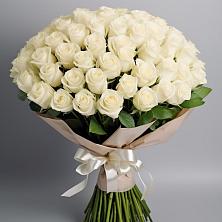 Букет 101 беля роза Белоснежка в Красном Логе