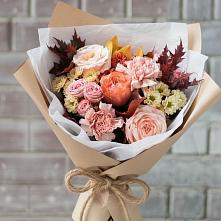 Букет цветов из:  Гвоздики, Хризантемы и Розы #REPLACE_PRED# Красном Логе