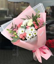 Букет цветов из:  Розы, Лизиантусы и Хризантемы в Красном Логе