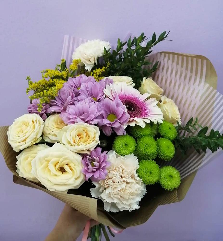 Букет цветов из: Хризантемы, Розы, Гвоздики и Герберы в Красном Логе