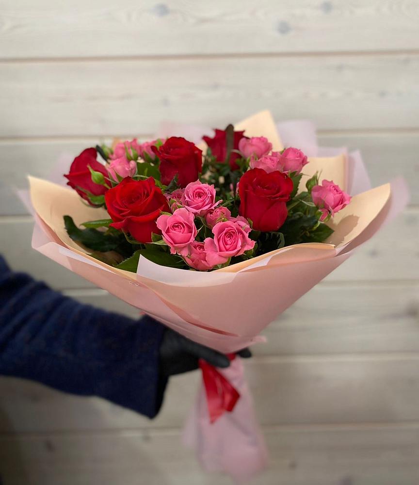 Букет цветов из: Розы в Красном Логе