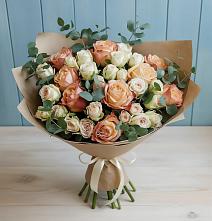 Букет цветов из:  Альстромерии и Розы в Красном Логе
