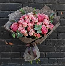 Букет цветов из:  Розы в Красном Логе