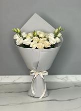 Букет цветов из:  Розы и Лизиантусы в Красном Логе